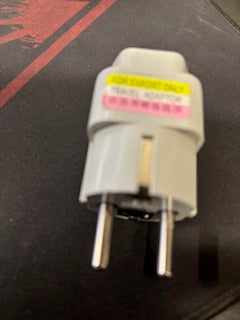 Reise adapter