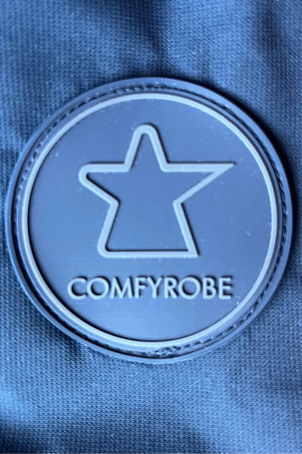 comfyrobe logo på blå bakgrunn
